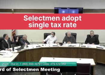Selectmen adopt single tax rate